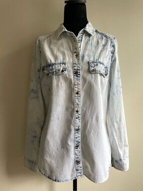 Dynamite Acid Wash Denim Shirt M Blue White Snap Button Cotton Top